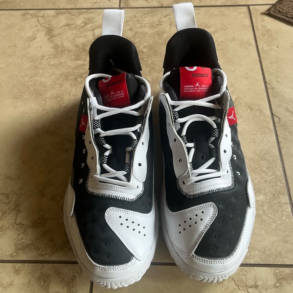 Jordan React - Picture 3 of 4